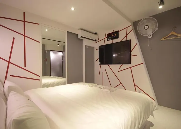 Motel T