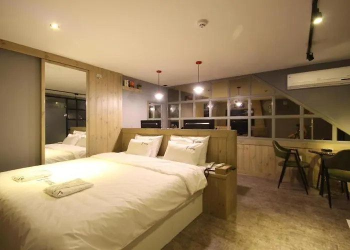 Motel T 2*